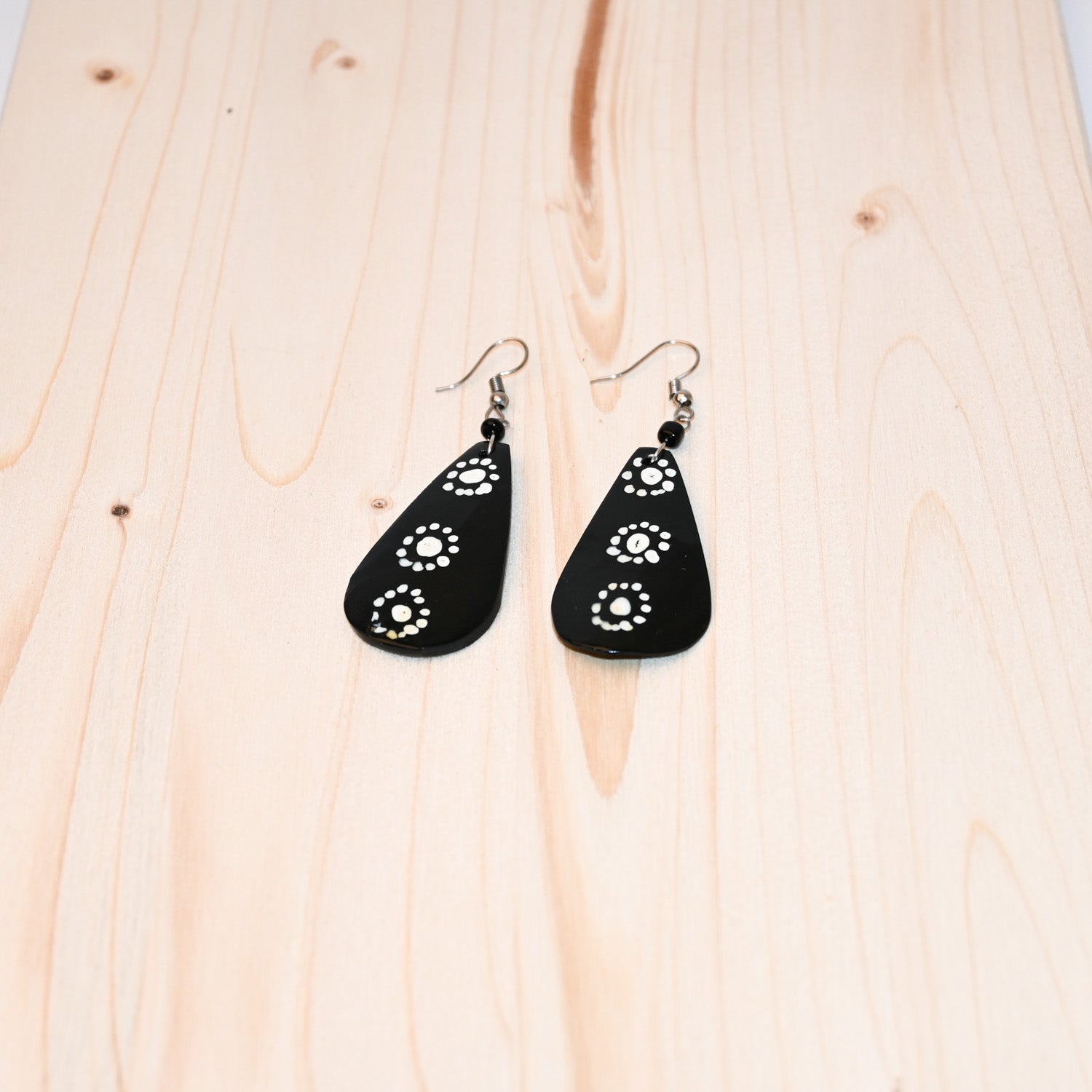 Horn star earring - image 2
