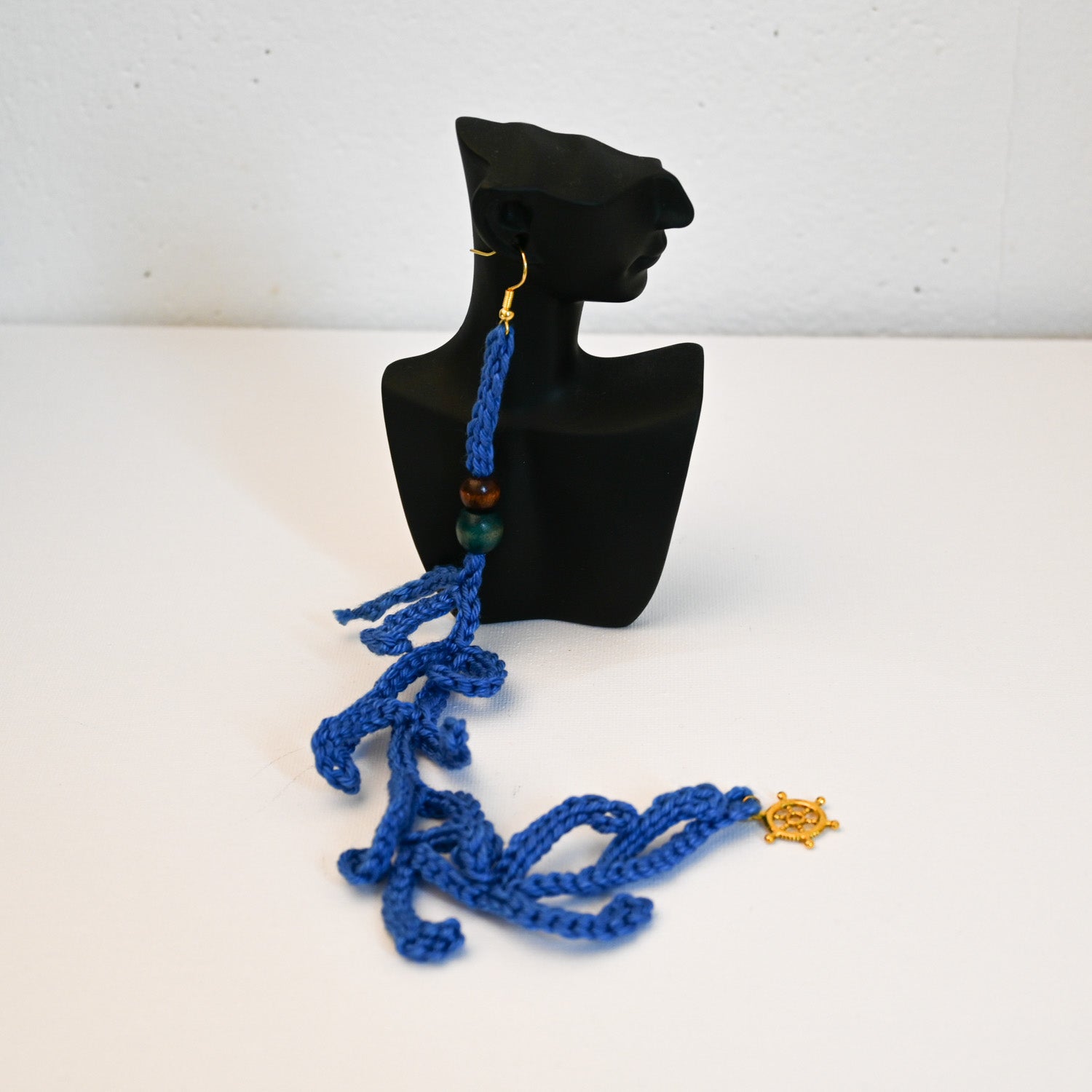 Blue earring - image 2