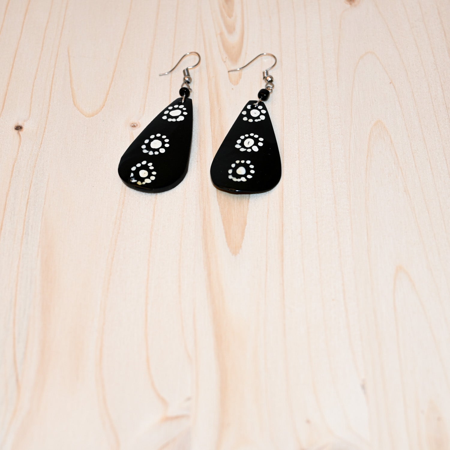 Horn star earring - image 3