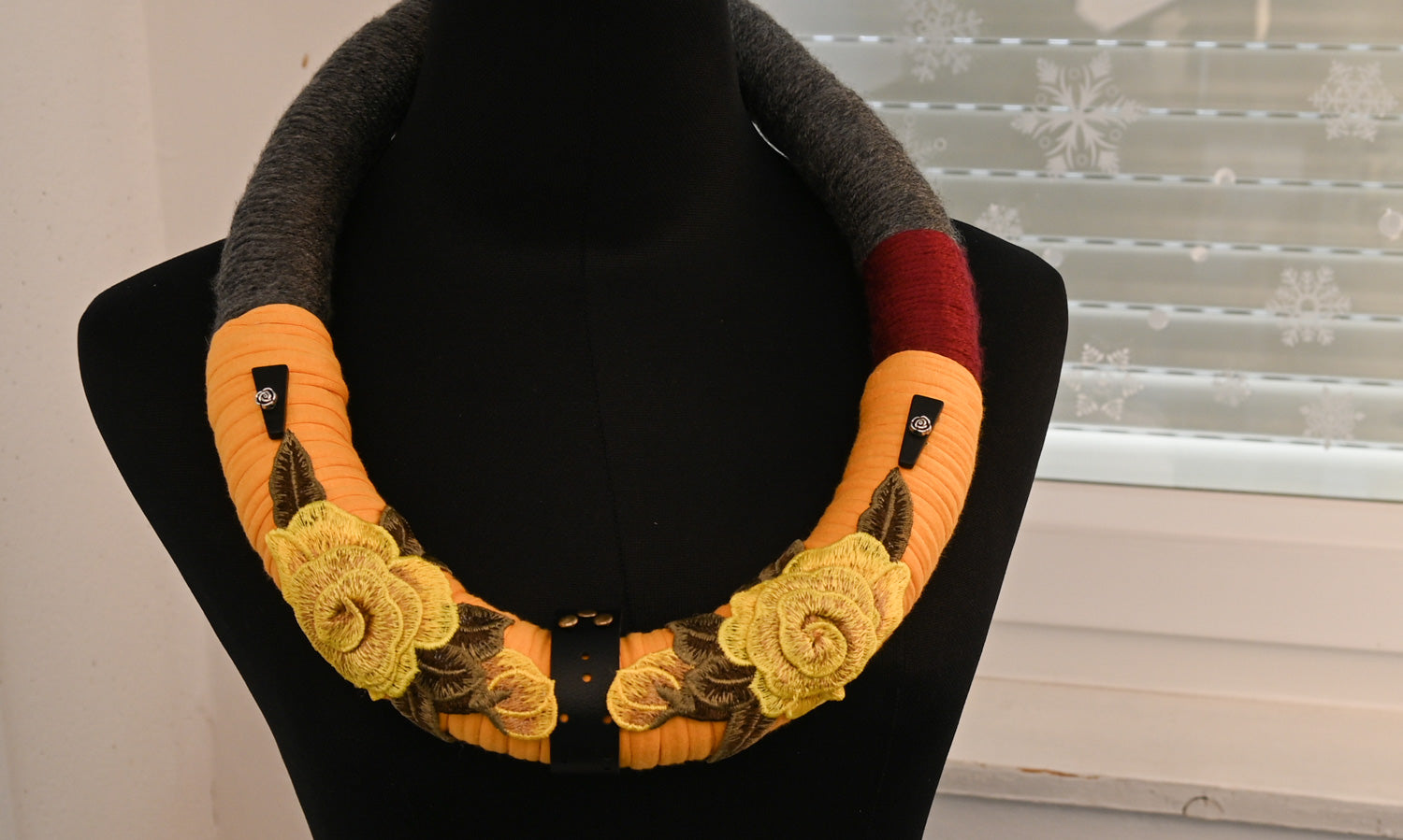 Savanna necklace - image 2