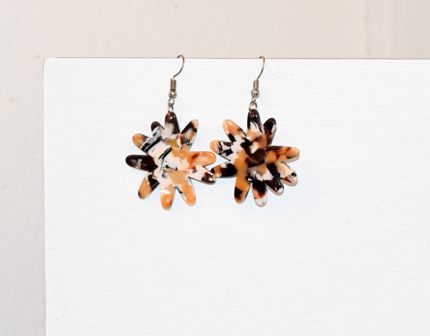 Resin star earring